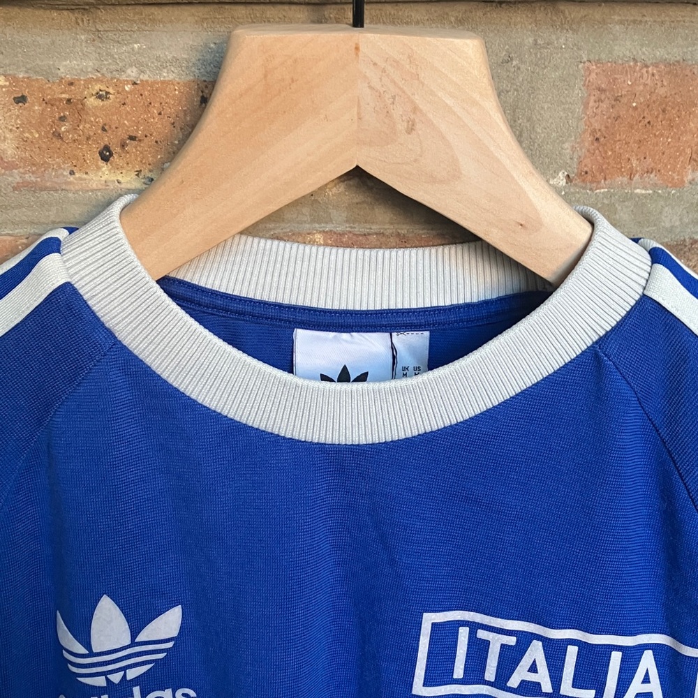 Adidas - Picture 3 of 15